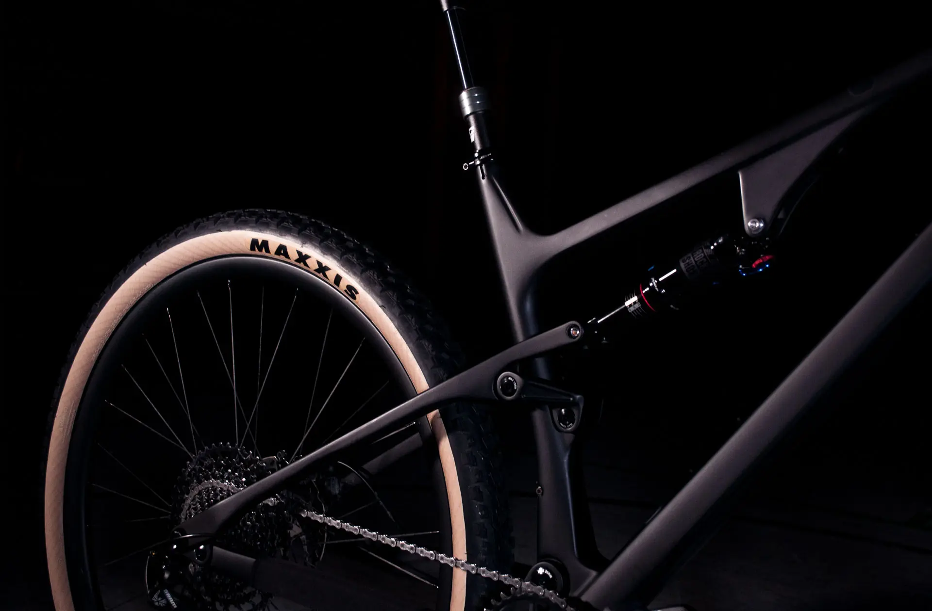 F12 - Geländelegende - Fully MTB